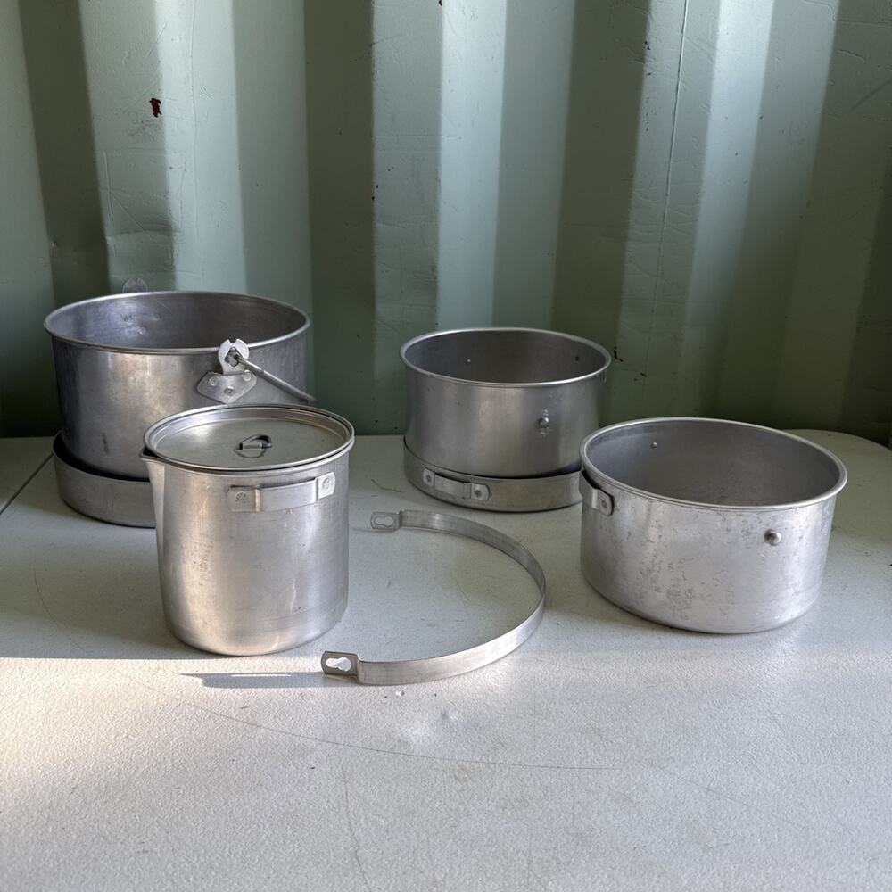 Vtg 8 Pc Aluminum Nesting Camping Mess Set Cooking Pots Pans Coffee Pot